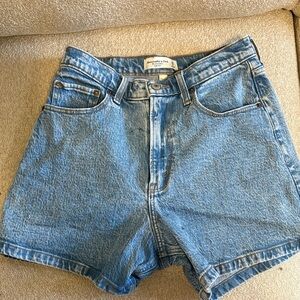 Abercrombie & Fitch The Dad Short